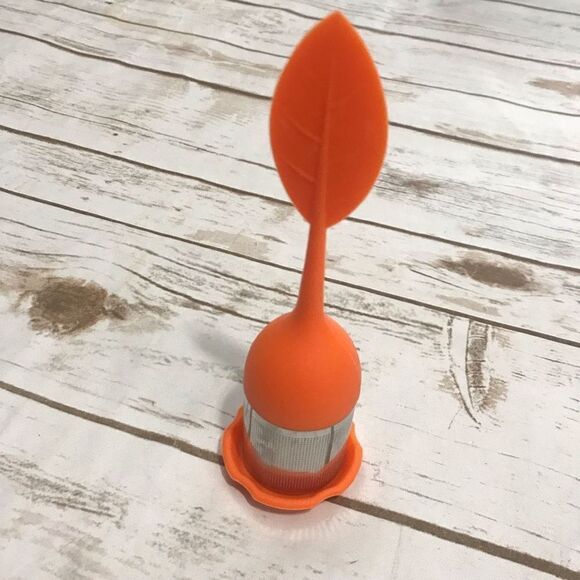 Silicone Tea Strainer Herbal Spice Infuser Strainer - Picture 5 of 8